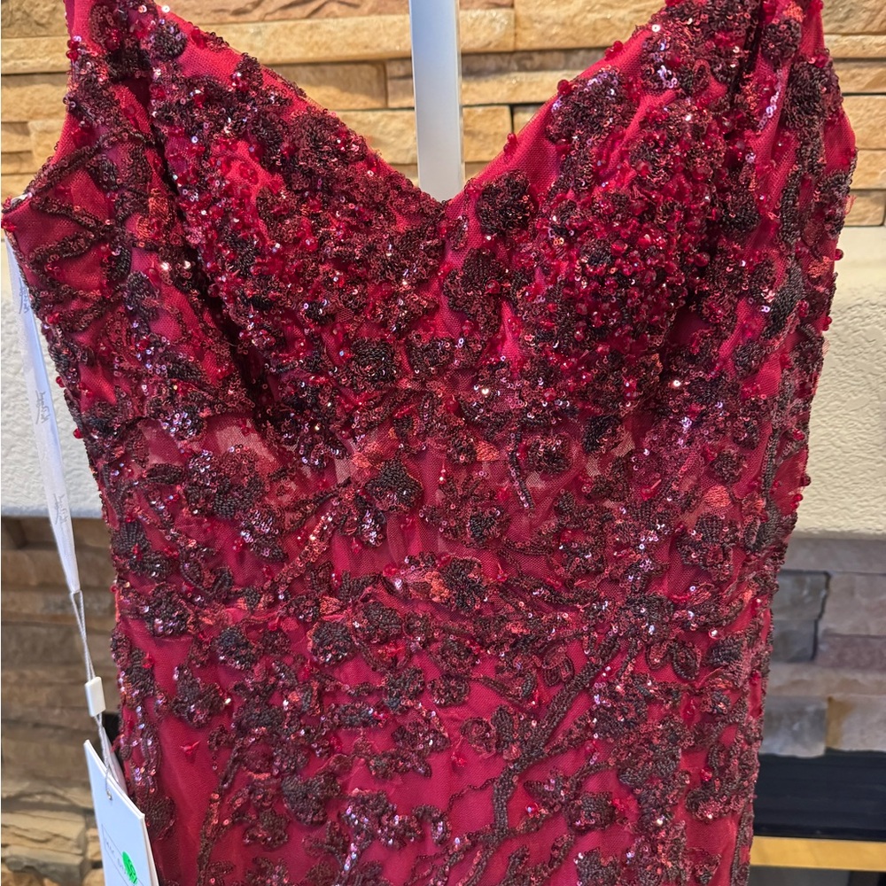 Mac Duggal Red Sequined Illusion Corset Trumpet Gown Size 4 - Picture 10 of 15